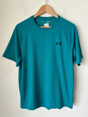 Under Armour Athletic Top Size Medium
