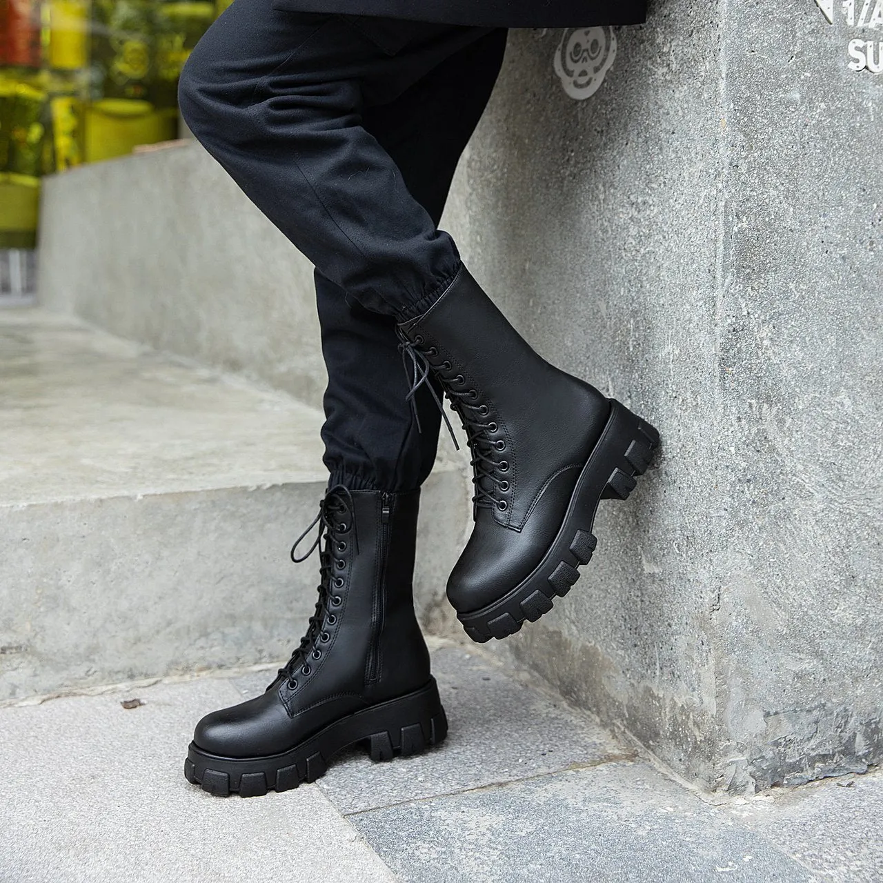 Women front-lace chunky platform short combat booties