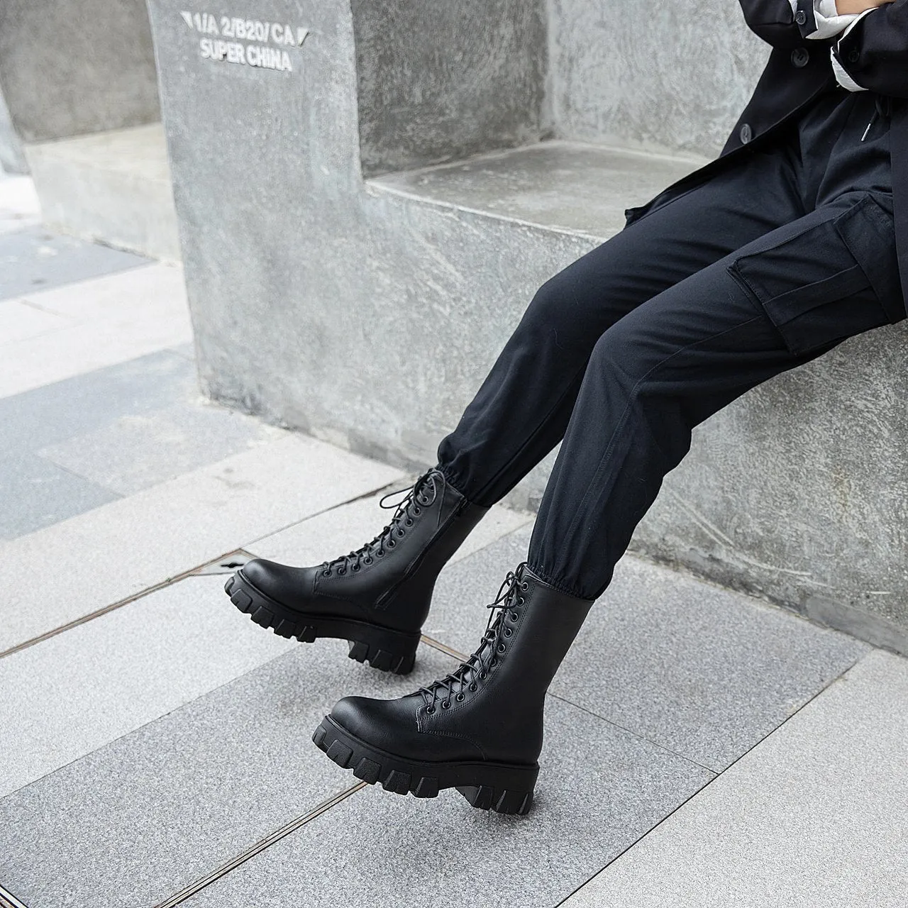 Women front-lace chunky platform short combat booties