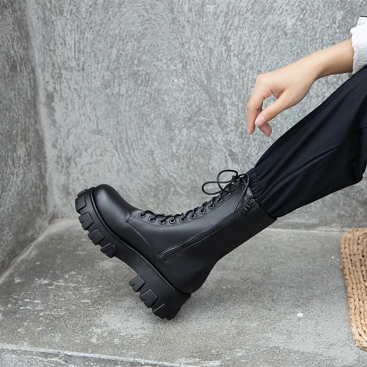 Women front-lace chunky platform short combat booties